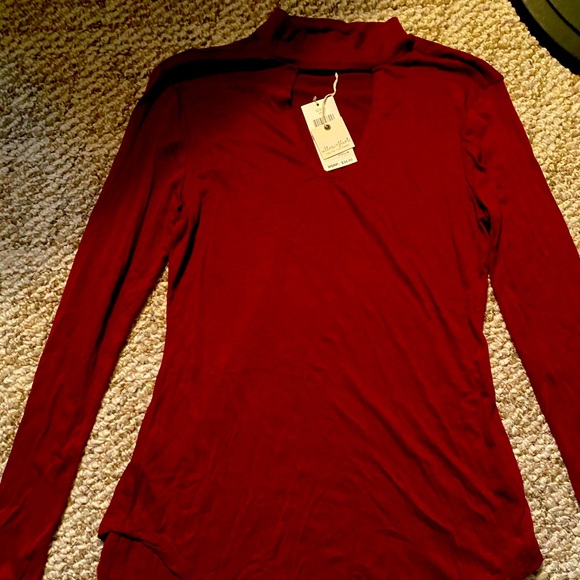 Women’s maroon size small sheer long sleeve shirt - Picture 1 of 2